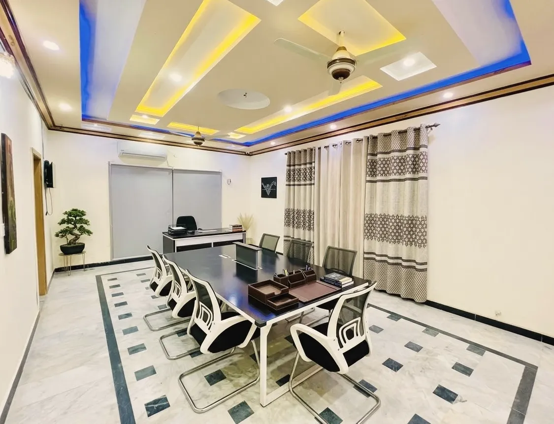 Group therapy room with a long table and chairs